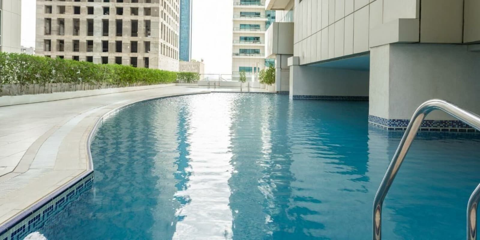The Marina Pinnacle image 4