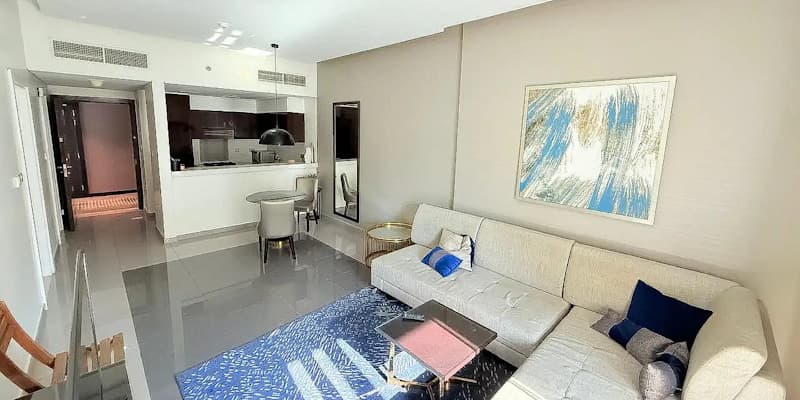 Sophisticated studio apartment image 2