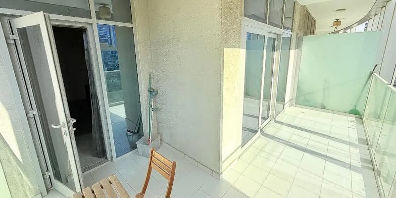 Sophisticated studio apartment image 5