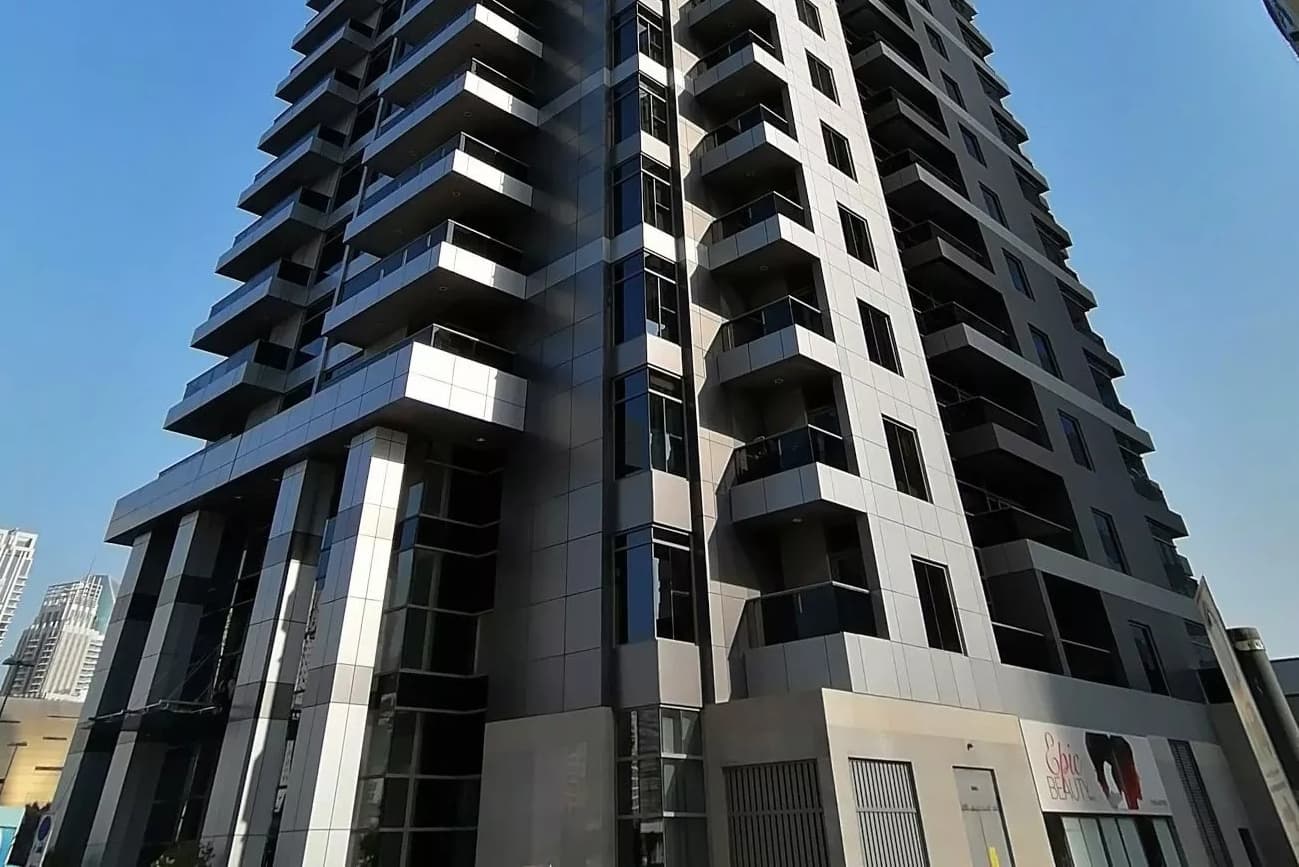 Green Lakes Tower 1 image 1