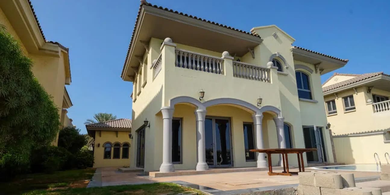 shutterstock_1494237257-1.jpg-2